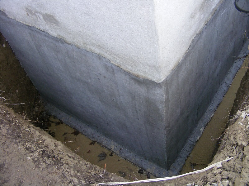 concrete layer on cracks