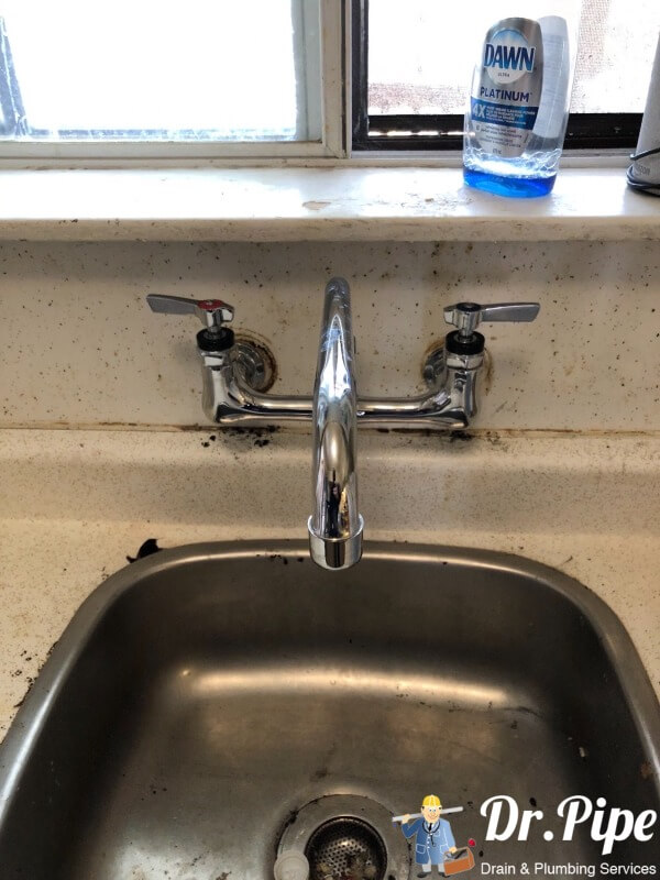 New wall-mounted kitchen faucet