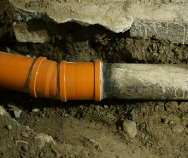 Cast iron pipe descaling Ottawa