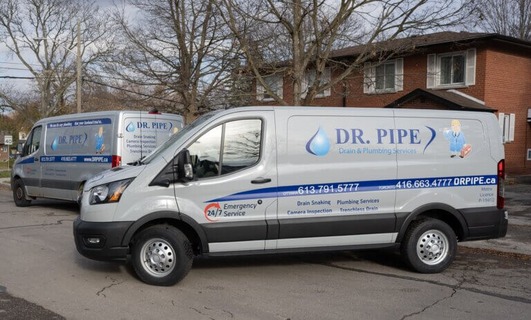 Dr. Pipe service van arriving for toilet installation service in Ottawa